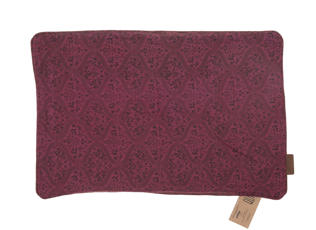 Seidenkissenbezug 60x40 cm in Burgunderrot mit feinem, orientalischem Allover-Muster und Vintage-Boho-Flair, passend zu indischen Saris.