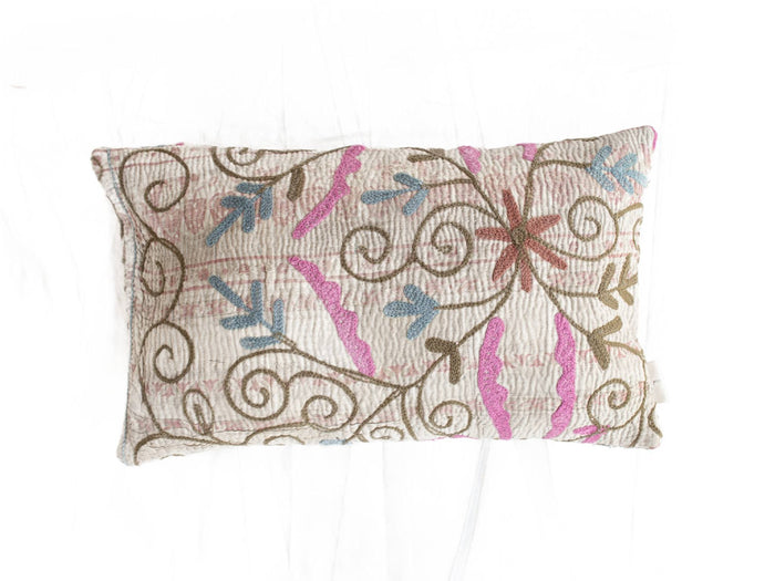 Suzani pillowcase 30x50 cm in cream with colorful boho arabesque pattern in pink blue and brown embroidery Indian vintage sari pillow
